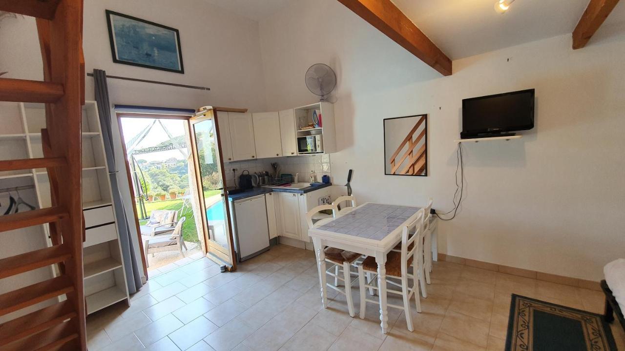 Studio-Mezzanine Dans Villa Cagnes-sur-Mer Exteriér fotografie