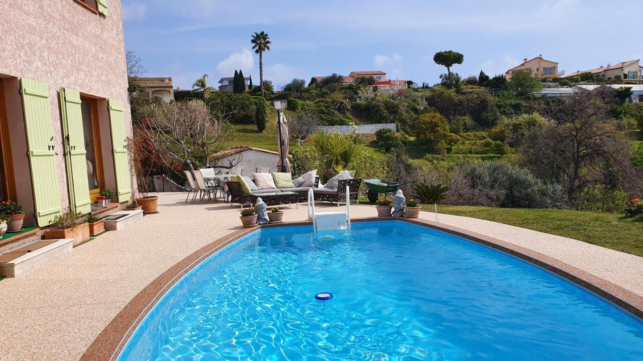 Studio-Mezzanine Dans Villa Cagnes-sur-Mer Exteriér fotografie